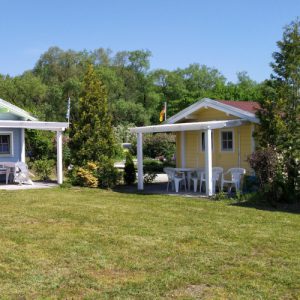See-Camping-Guenztal_kleine-Huette_Aussenansicht
